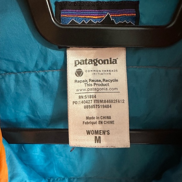 Patagonia Bright Orange Women's Puffer Jacket - Picture 2 of 3